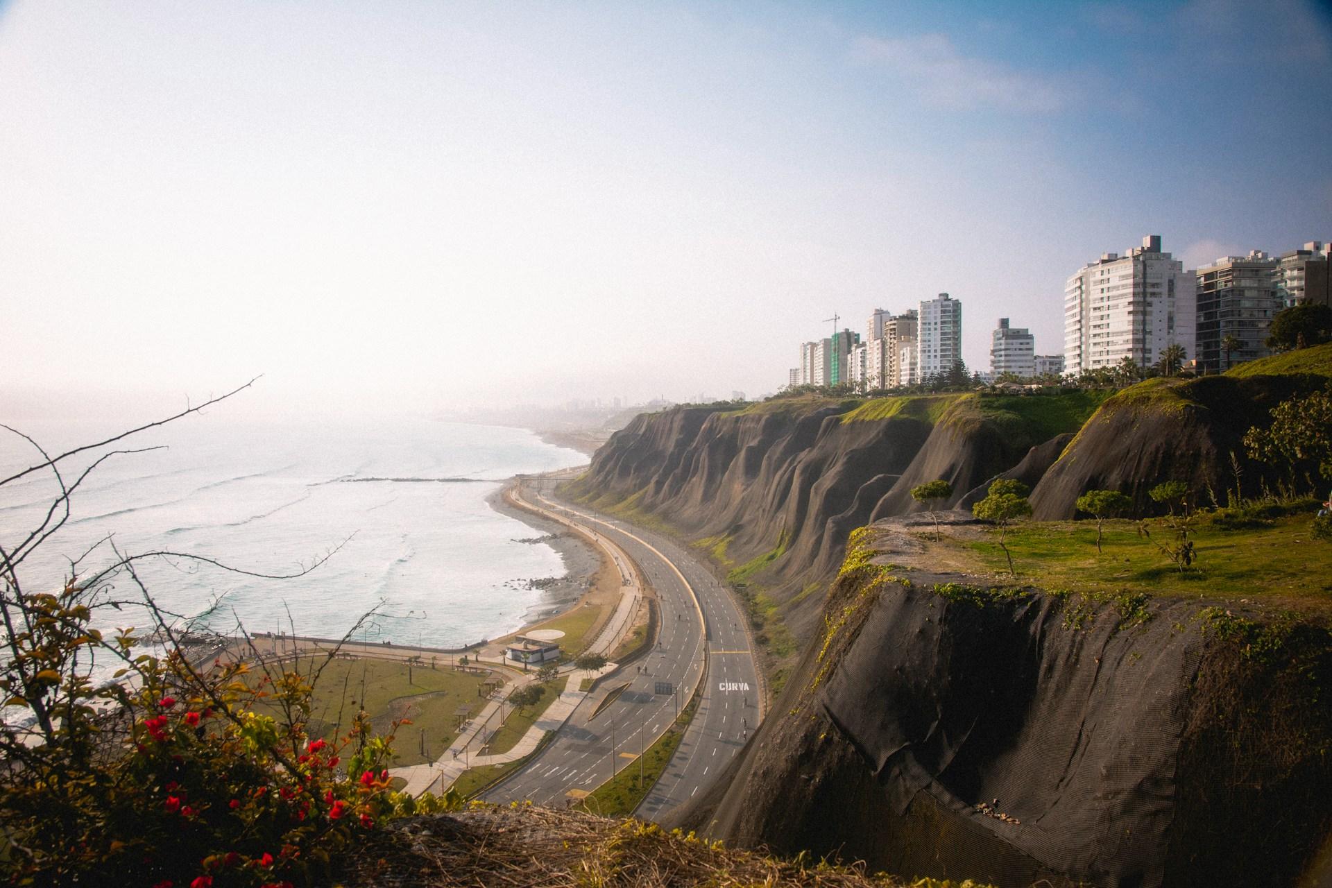 Destination - Lima - background banner